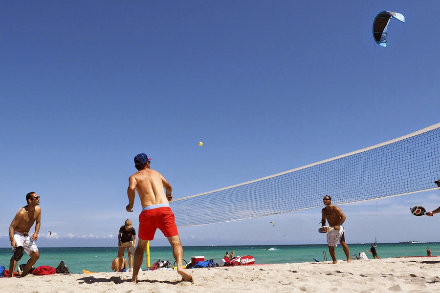 activiteiten beach games tennis
