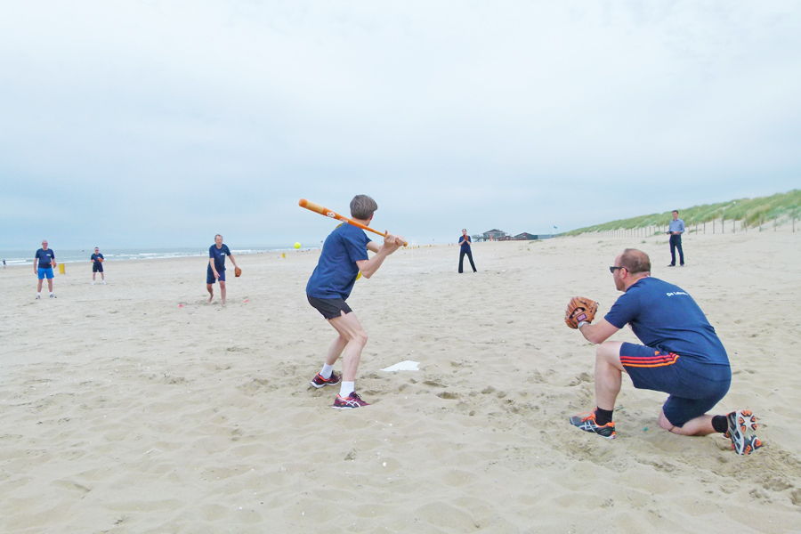 activiteiten beachgames softbal