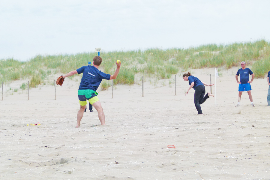 activiteiten beachgames softbal